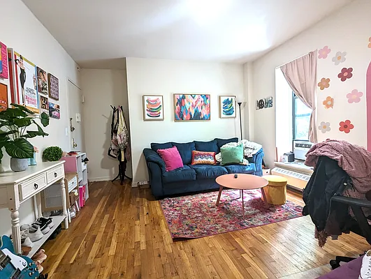 Rented by Manhattan Spaces | media 2