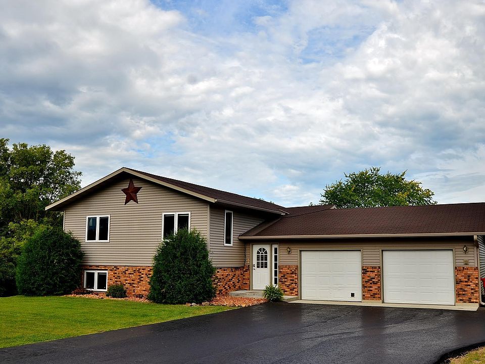 1st image of 3930 Sunny Brook Dr NW