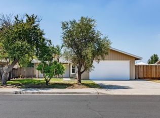 3182 Stanford Ave, Clovis, CA 93611