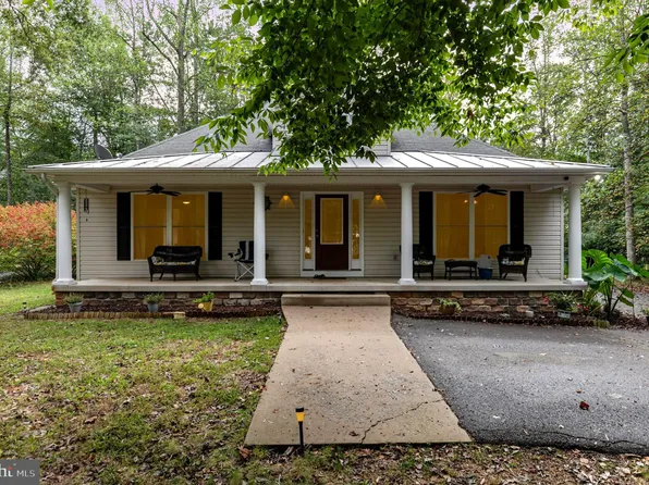 2606 Lakeview Pkwy, Locust Grove, VA 22508