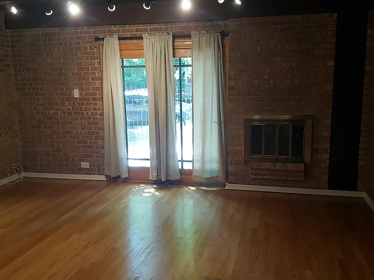 2735 N Mildred Ave #1 — Photo 4