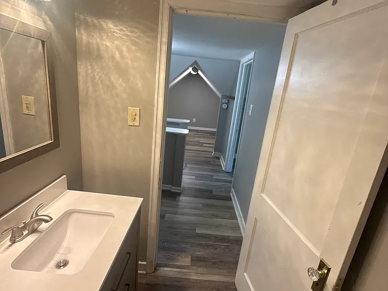 707 N William St #B — Photo 17