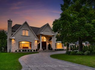 1511 Broadmoor Ave, Mississauga, ON L5G 3T7