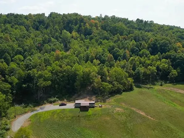 107 Stone Mountain Dr, Walkersville, WV 26447