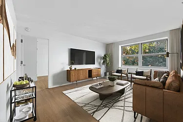218 Myrtle Avenue, #3C