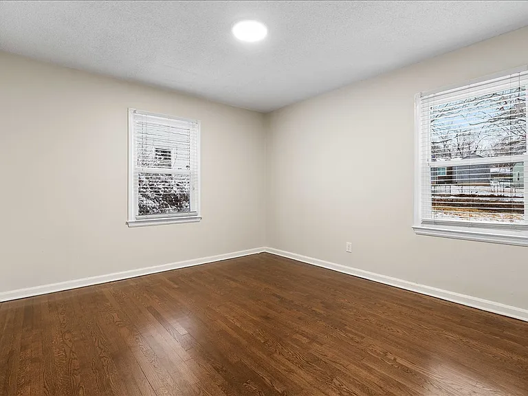 5332 Cedar St — Photo 12