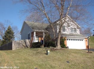 645 Tarrytown Rd, Christiansburg, VA 24073