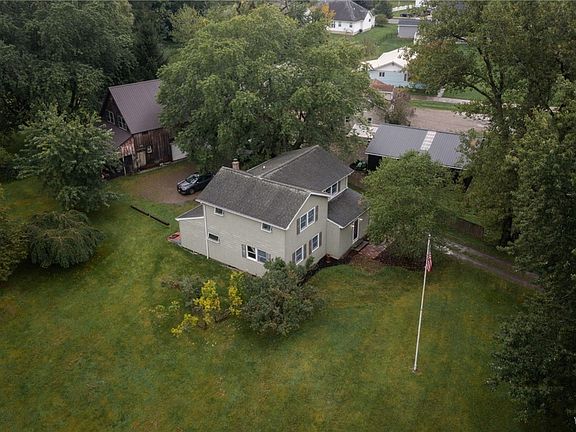 4th image of 1021 Orchard Park Rd