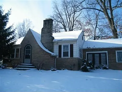 4176 S Main St photo 1