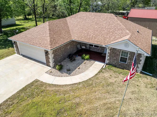 440 W 7th St, Chelsea, OK 74016