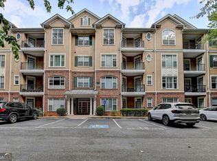 2202 Stratford Cmns, Decatur, GA 30033