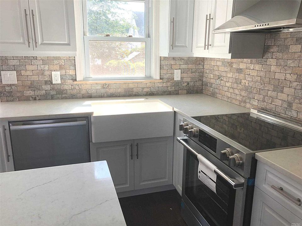 1st image of 122 Hamilton Ave