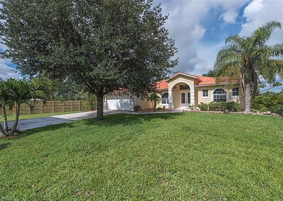 1st image of 3945 Everglades Blvd N