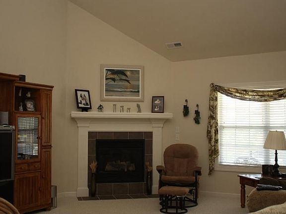 3rd image of 717 Helen Ave
