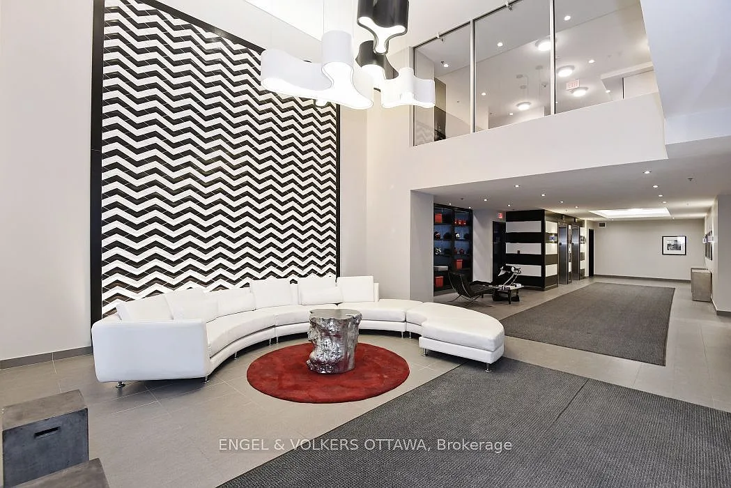 2 bed, $2,900 — Photo 3