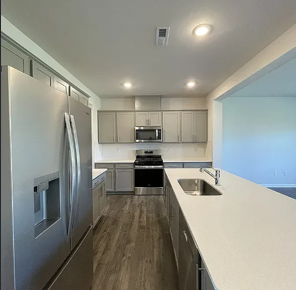 510 Resteasy Dr — Photo 6