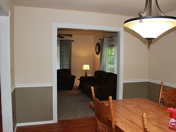 5th image of 17614 SE Valley Ln