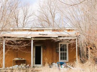 10 Garcia Rd, Questa, NM 87556