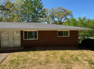 101 Sunset Dr #A, Rossville, GA 30741