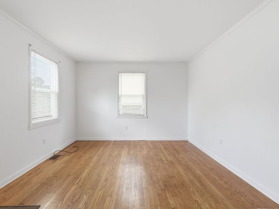 5th image of 241 Timmons St