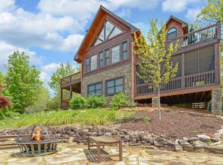 798 Hidden Forrest Ln, Hayesville, NC 28904