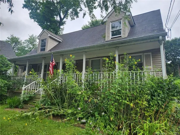 208 New Hanover Avenue, Meriden, CT 06451