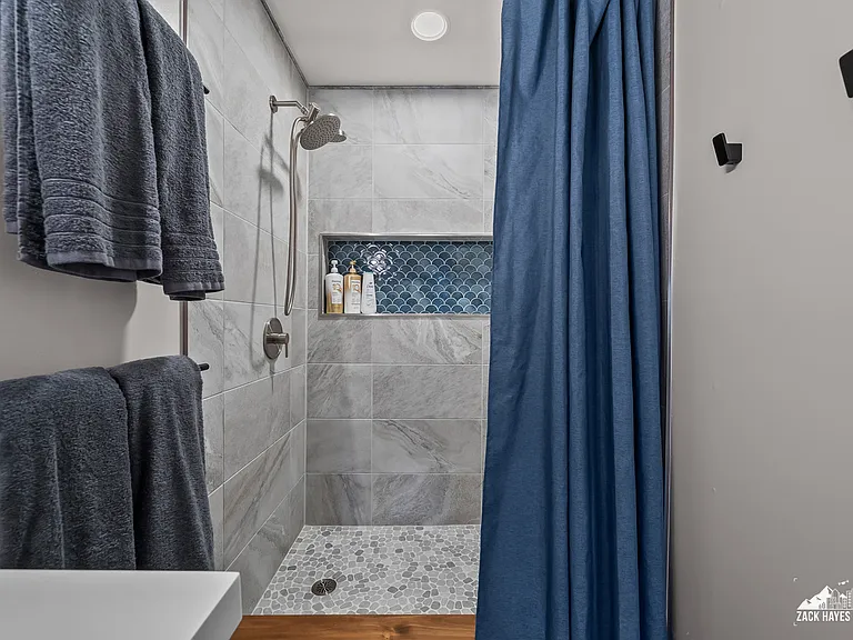 2101 Solstice Cir — Photo 19