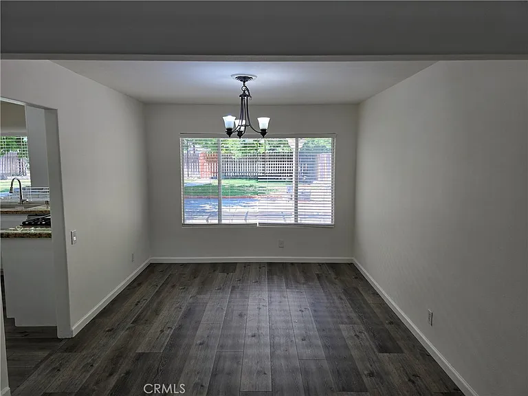 25317 Avenida Ronada — Photo 14