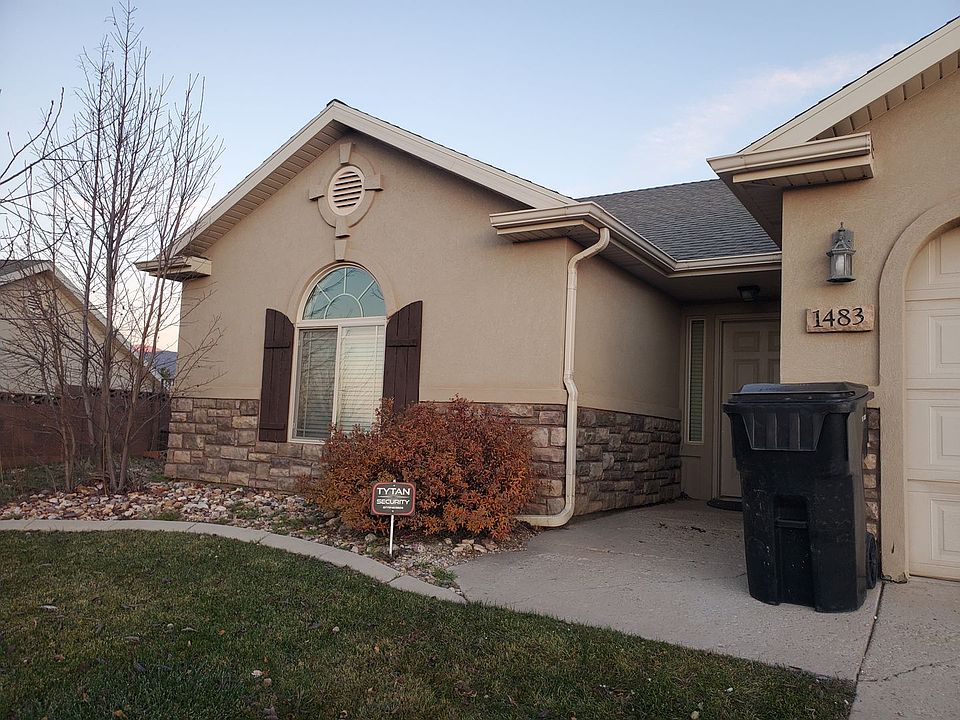 1st image of 1483 Northern View Dr