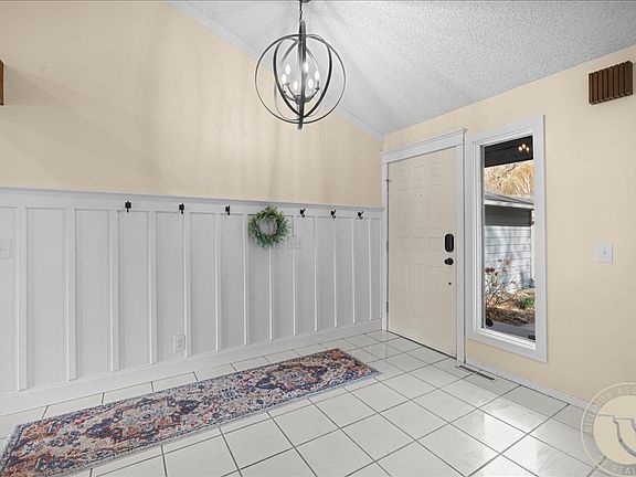 3rd image of 4440 Pine Cove Rd