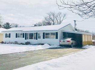 327 Vermont St, Momence, IL 60954