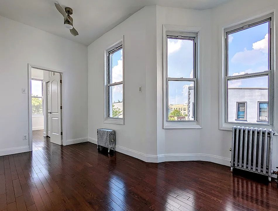 1st image of 221 Central Ave #3L