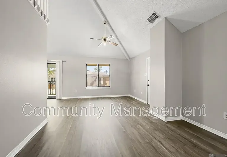 5141 Butter Creek Ln #208 — Photo 4