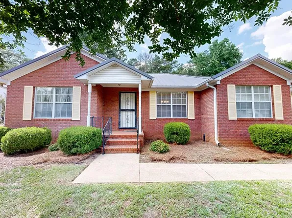 412 Darlington Cir, Dothan, AL 36301