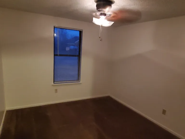 9609 Blue Bonnet Pl — Photo 11