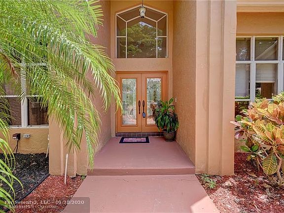 3rd image of 5169 Chardonnay Dr