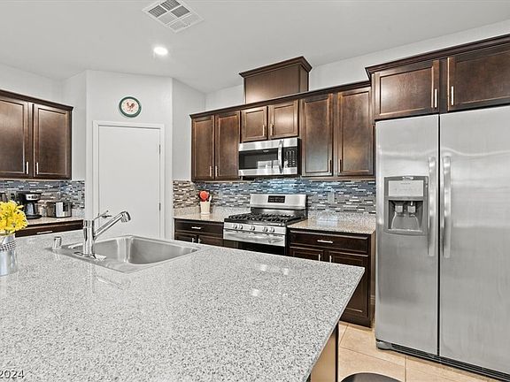 4th image of 5949 Peridot Falls Ave