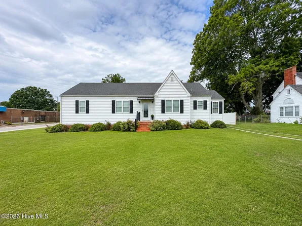 622 E Memorial Drive, Ahoskie, NC 27910
