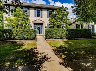 20 Brompton Ct, Bloomington, IL 61704