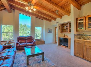 24 Beaver Ln, Cedar Crest, NM 87008