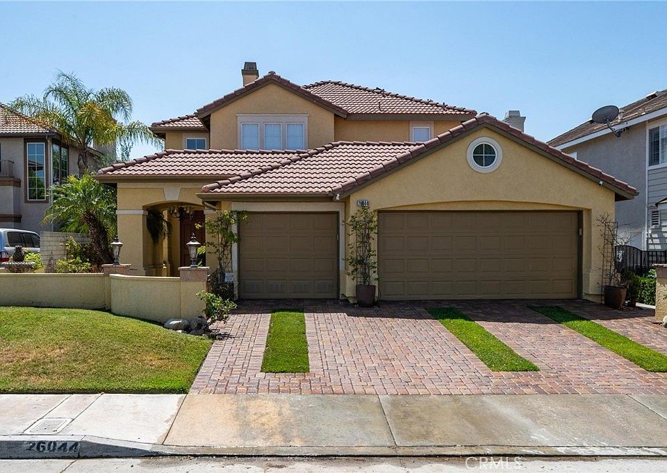 1st image of 26044 Bates Pl