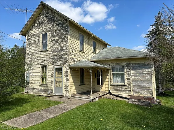 14945 Cenmont St NW, North Lawrence, OH 44666