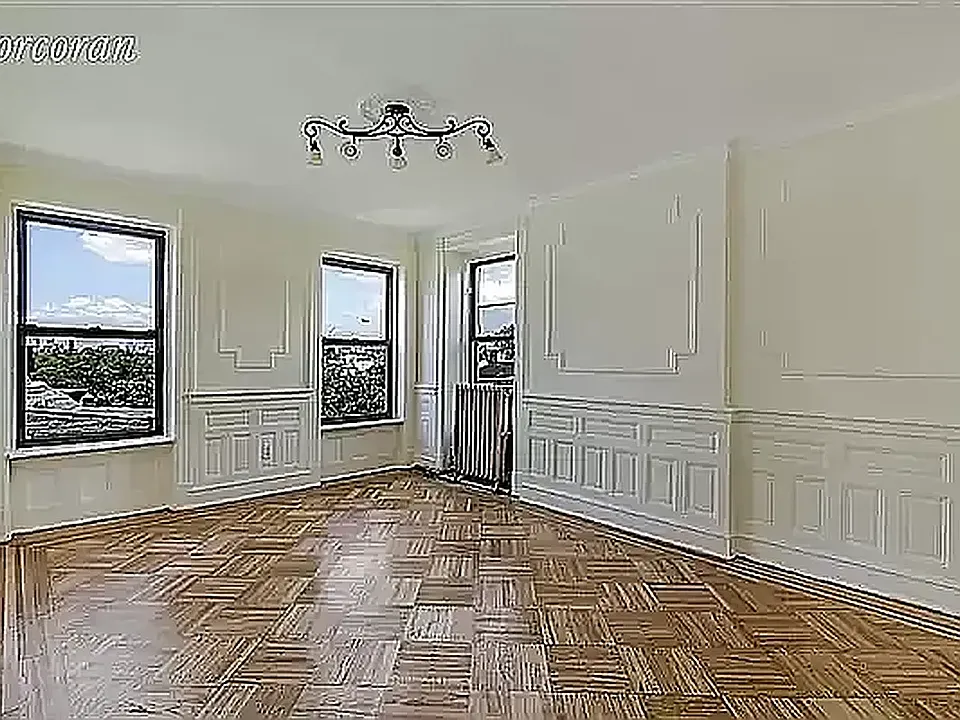 300 Lewis Ave #4