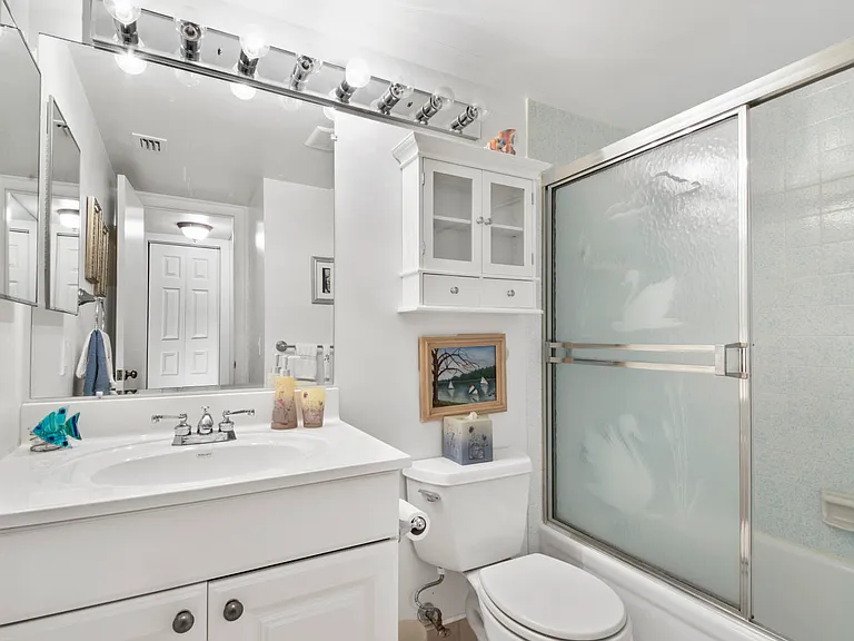 417 Pine Glen Ln #D-2 — Photo 16