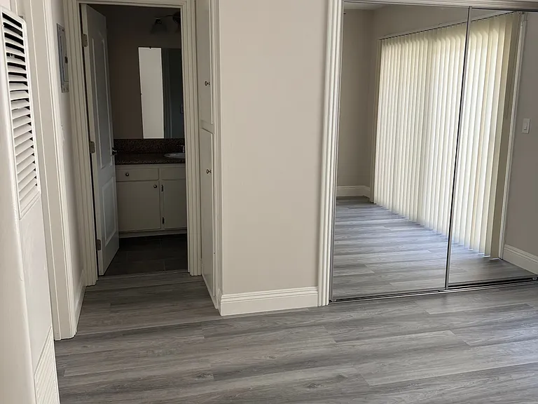 1605 W Shorb St #B — Photo 10