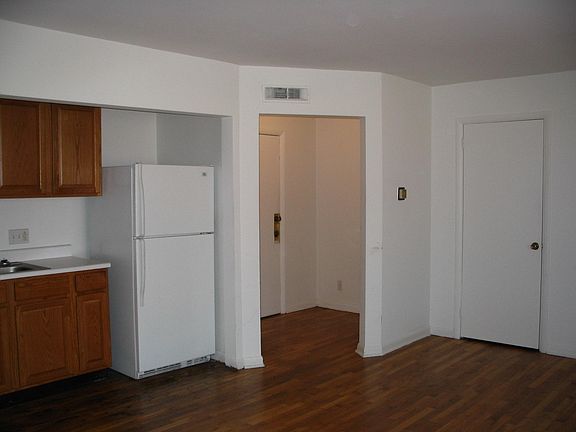 5th image of 1268 N High St APT 11