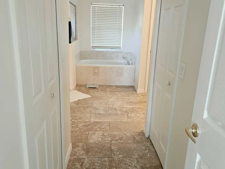 4001 SW Winslow St — Photo 13