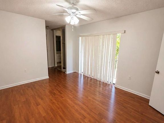 3rd image of 1421 14th Ln