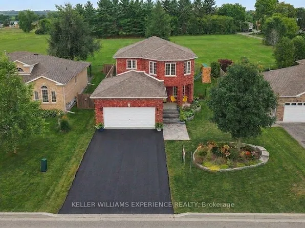 30 Nash Ave, Springwater, ON L0L 1P0