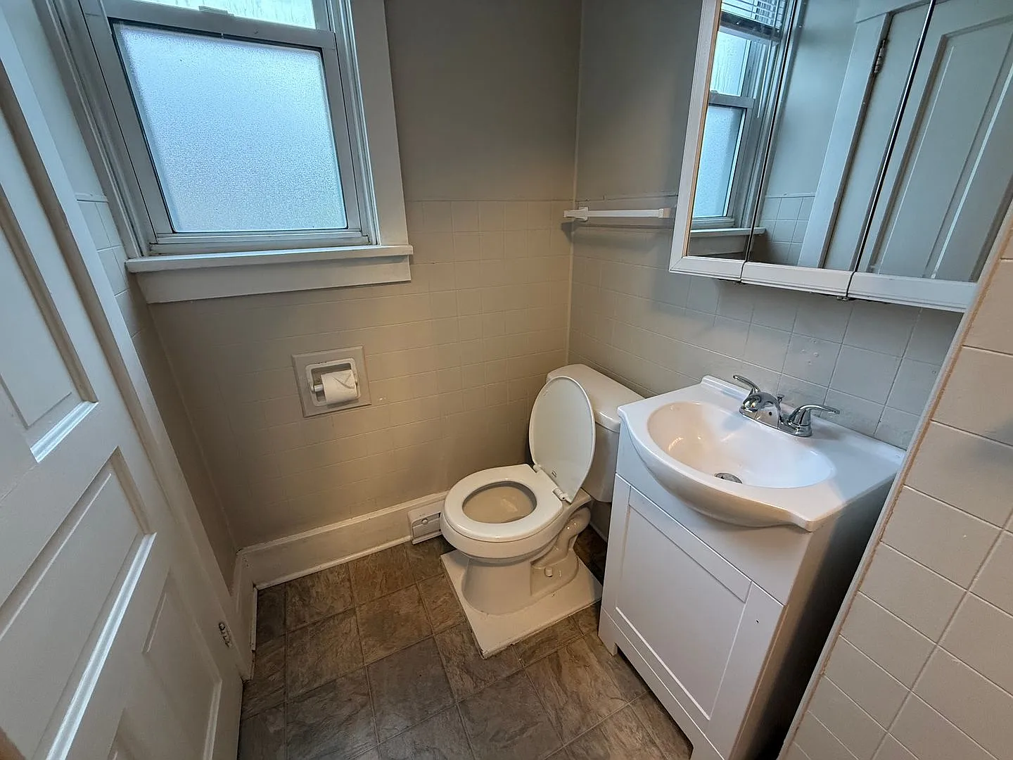 Cozy Home - Munhall — Photo 3